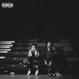 美女被骗糟蹋趴在身上不下来
