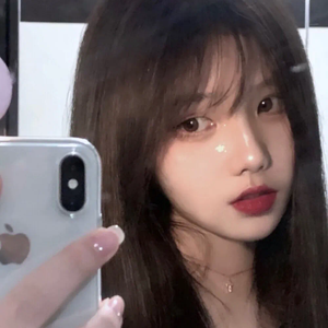 美女被骗糟蹋趴在身上不下来
